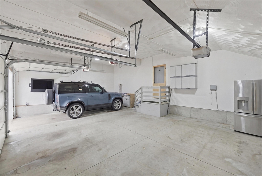 20 Huckleberry Road Hopkinton, MA 01748 - Photo 38 of 42