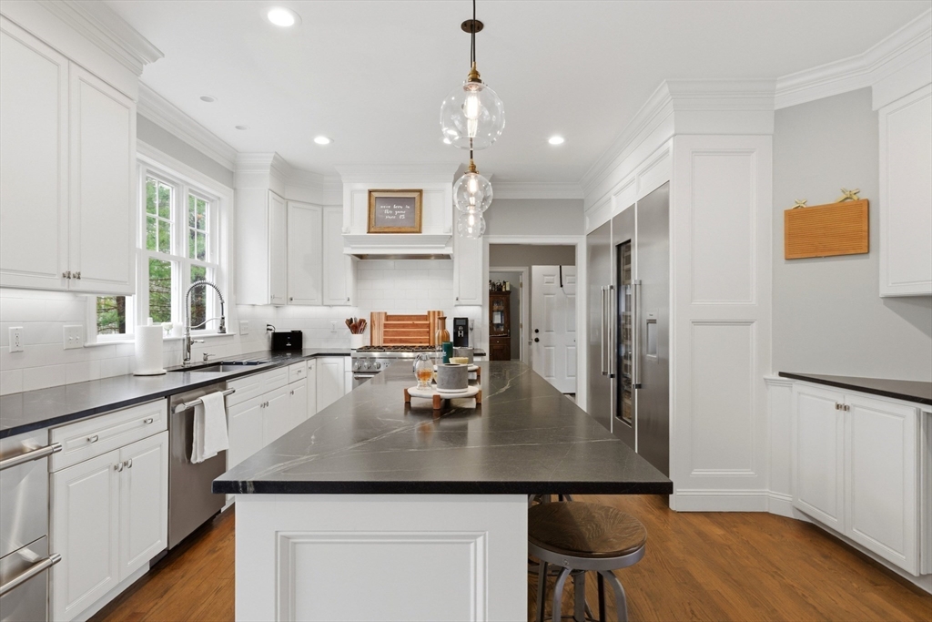 20 Huckleberry Road Hopkinton, MA 01748 - Photo 6 of 42