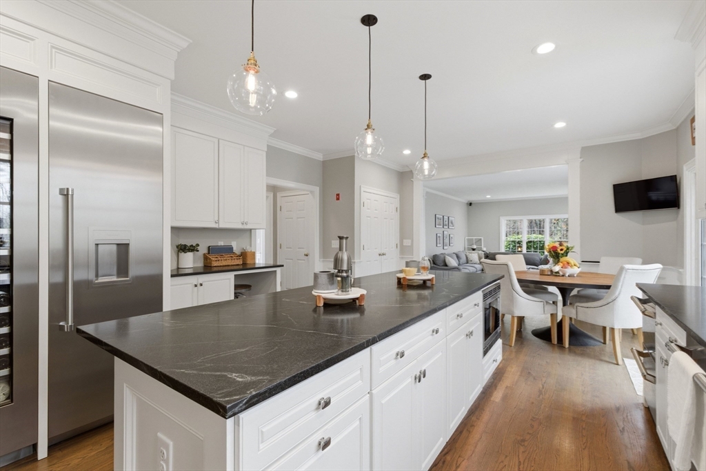 20 Huckleberry Road Hopkinton, MA 01748 - Photo 9 of 42