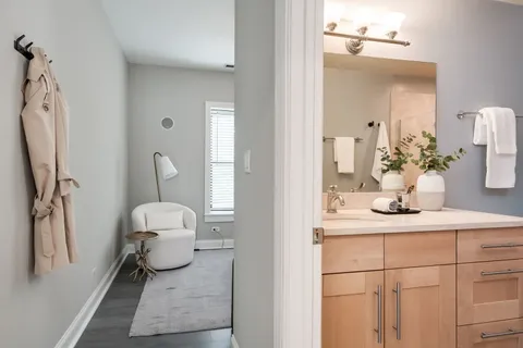 $375,000 | 1856 North Sawyer Avenue, Unit 303, Chicago, IL 60647