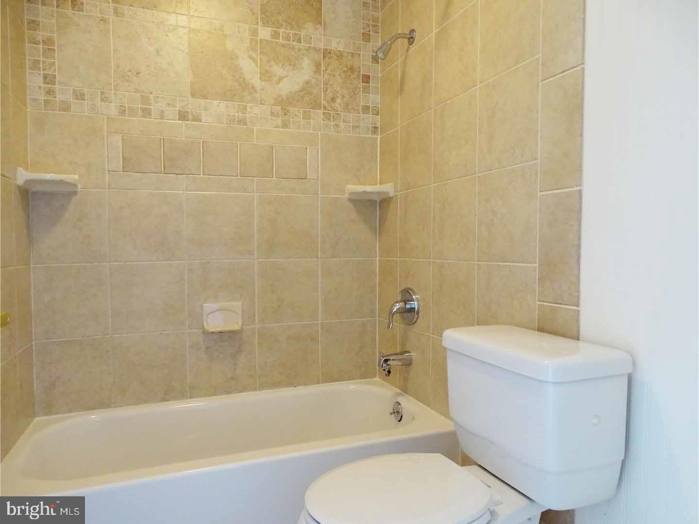 46 Hunt Road Levittown, PA 19056 - Photo 14 of 24 Gallery Image 14