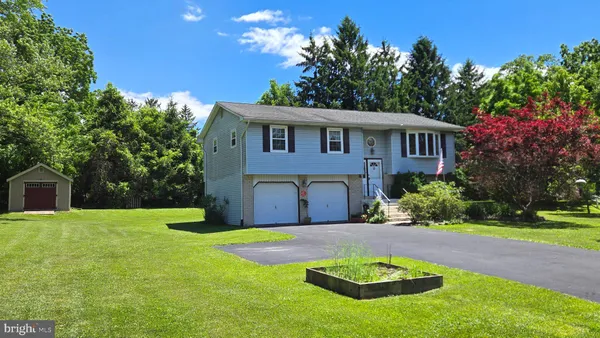$400,000 | 6581 Skyview Lane, Coopersburg, PA 18036