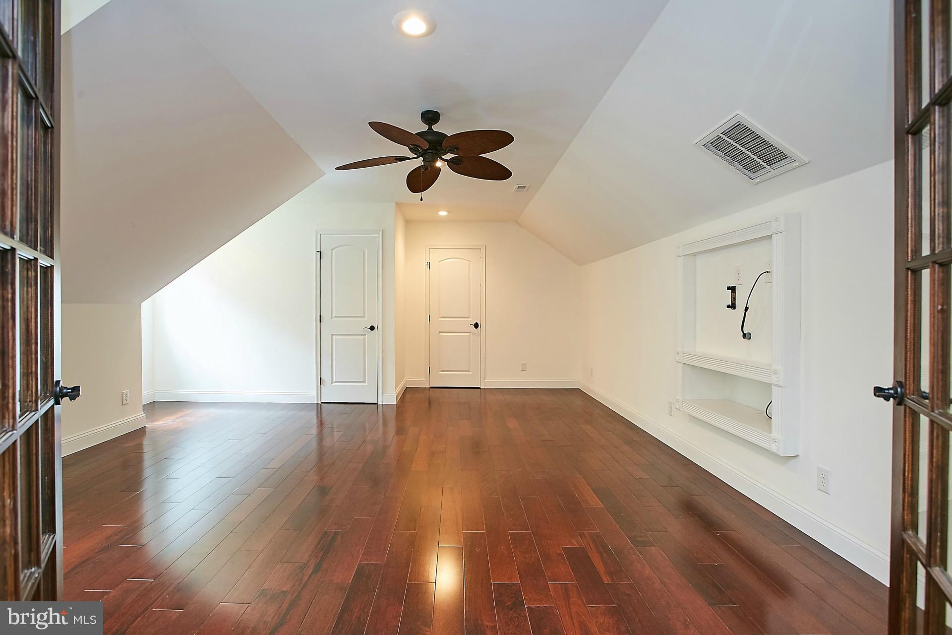 6 Ridgeview Circle Fredericksburg, VA 22406 - Photo 20 of 29 Bedroom (Master)