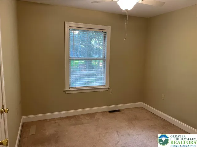 $2,700 | 418 Wood Street, Pen Argyl, PA 18072