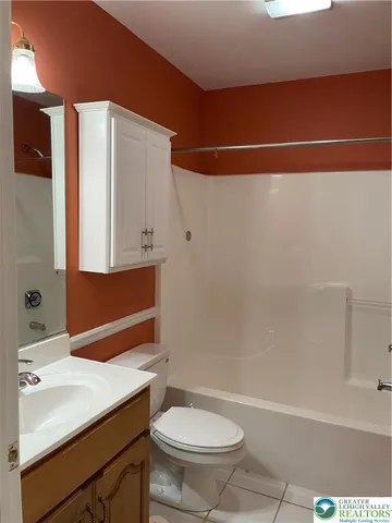 $2,700 | 418 Wood Street, Pen Argyl, PA 18072