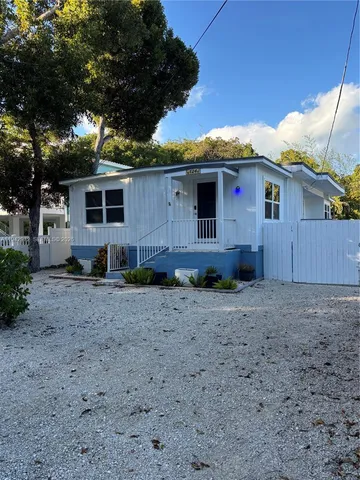 $3,500 | 124 South Bay Harbor Drive, Unit 124, Key Largo, FL 33037