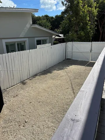 $3,500 | 124 South Bay Harbor Drive, Unit 124, Key Largo, FL 33037