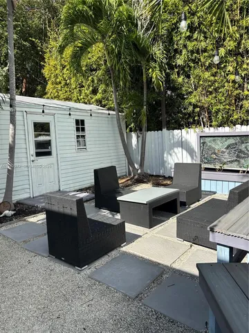 $3,500 | 124 South Bay Harbor Drive, Unit 124, Key Largo, FL 33037