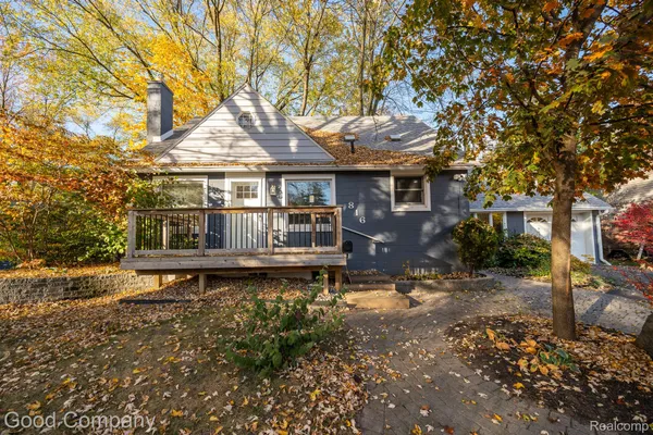 $2,400 | 816 West 13 Mile Road, Royal Oak, MI 48073