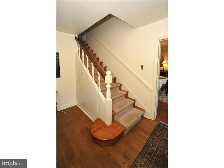 1425 Scrope Road Rydal, PA 19046 - Photo 2 of 25 Foyer