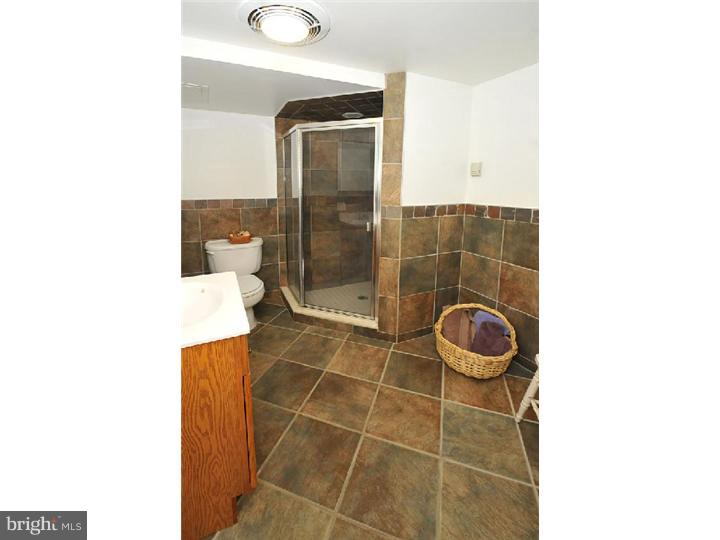 1425 Scrope Road Rydal, PA 19046 - Photo 21 of 25 Bathroom