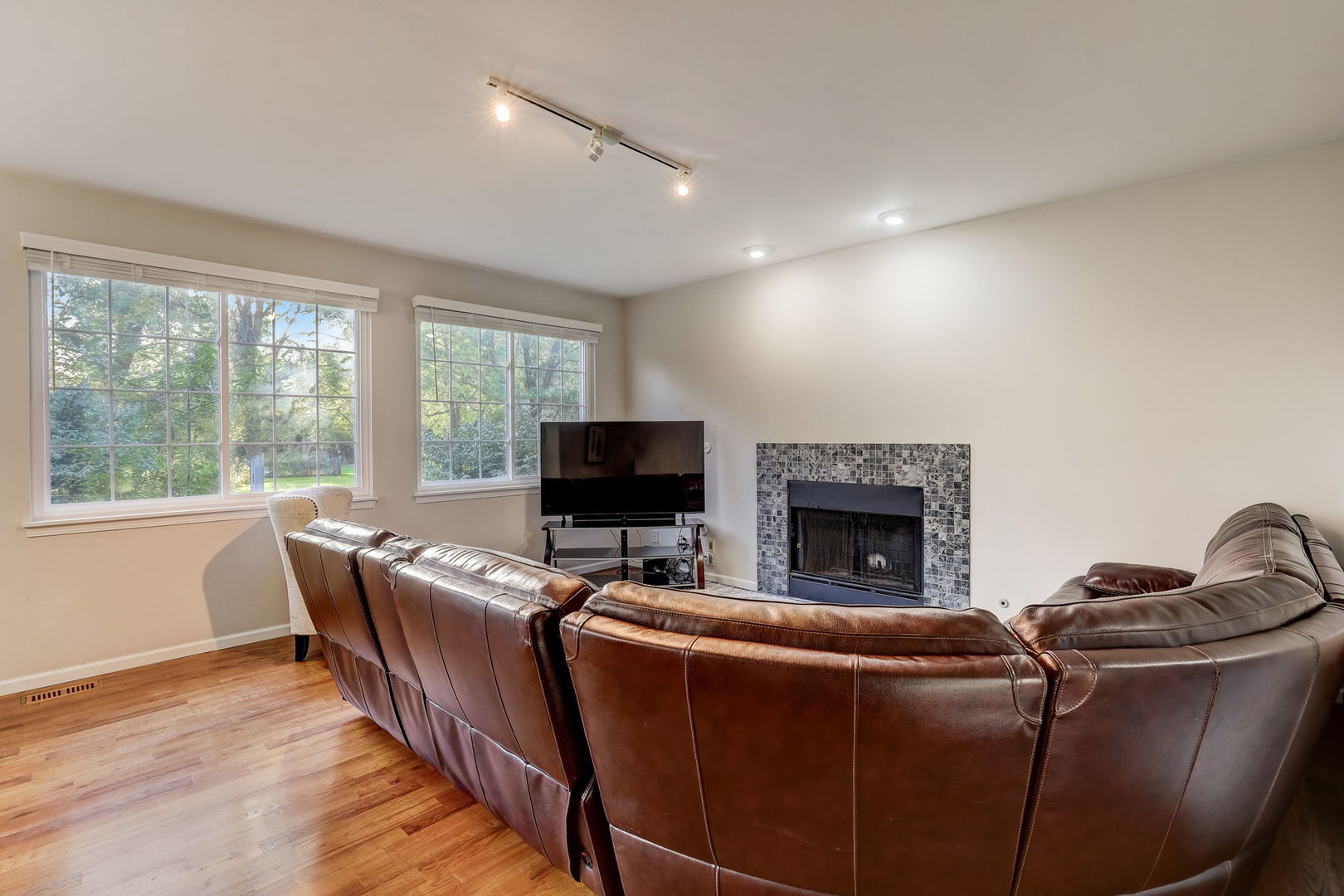 119 South Pleasant Road Lake Zurich, IL 60047 - Photo 27 of 62 Gallery Image 27