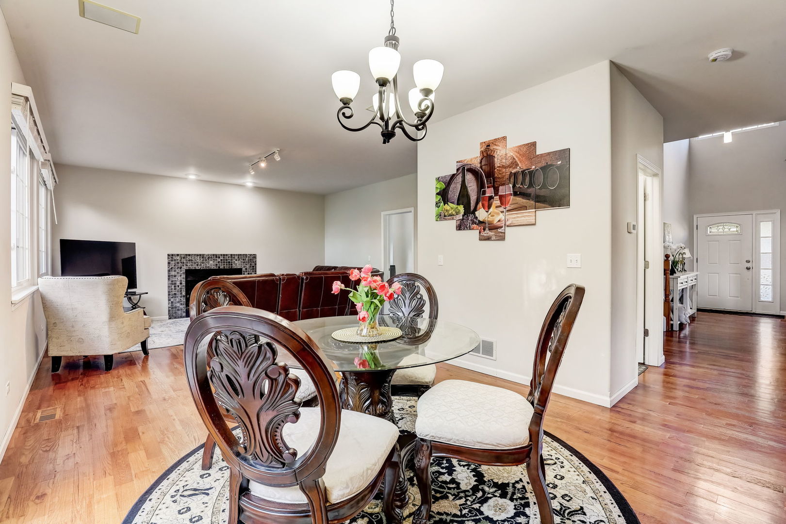 119 South Pleasant Road Lake Zurich, IL 60047 - Photo 4 of 62 Gallery Image 4