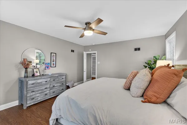 $1,150,000 | 326 Luther Lane, Glendale, MO 63122