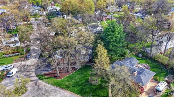 $1,150,000 | 326 Luther Lane, Glendale, MO 63122