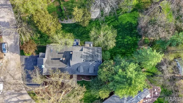 $1,150,000 | 326 Luther Lane, Glendale, MO 63122