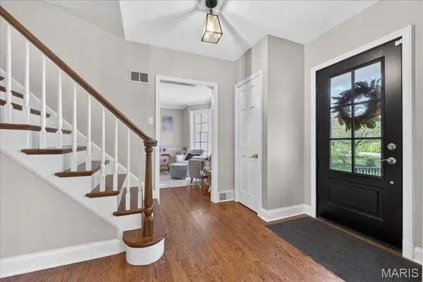 $1,150,000 | 326 Luther Lane, Glendale, MO 63122
