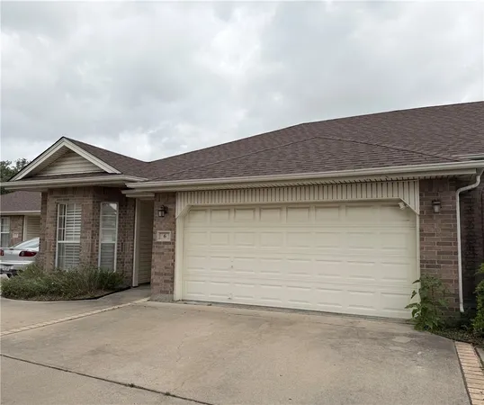 $219,900 | 7251 Prairie Drive, Unit 6, Corpus Christi, TX 78413