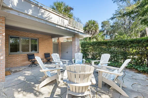 $2,450,000 | 2 Night Hawk Street, Hilton Head Island, SC 29928
