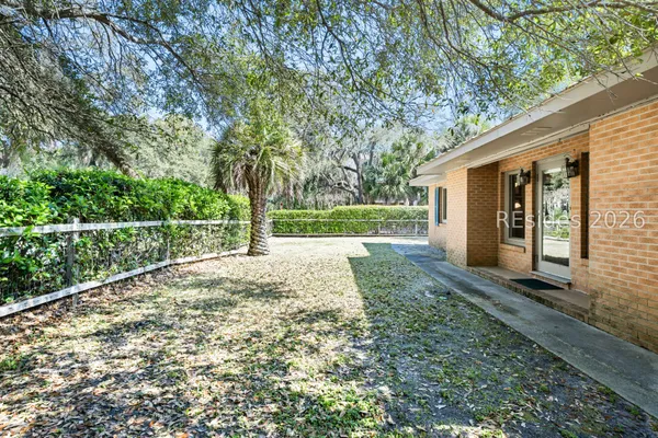 $2,450,000 | 2 Night Hawk Street, Hilton Head Island, SC 29928