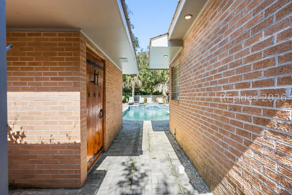 $2,450,000 | 2 Night Hawk Street, Hilton Head Island, SC 29928