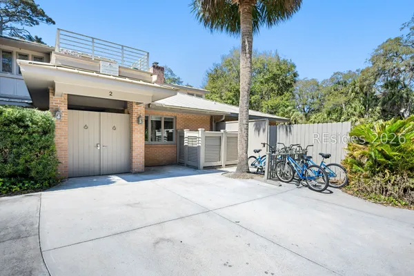 $2,450,000 | 2 Night Hawk Street, Hilton Head Island, SC 29928