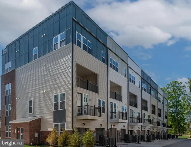 $494,900 | 2520 Neabsco Common Place, Woodbridge, VA 22191