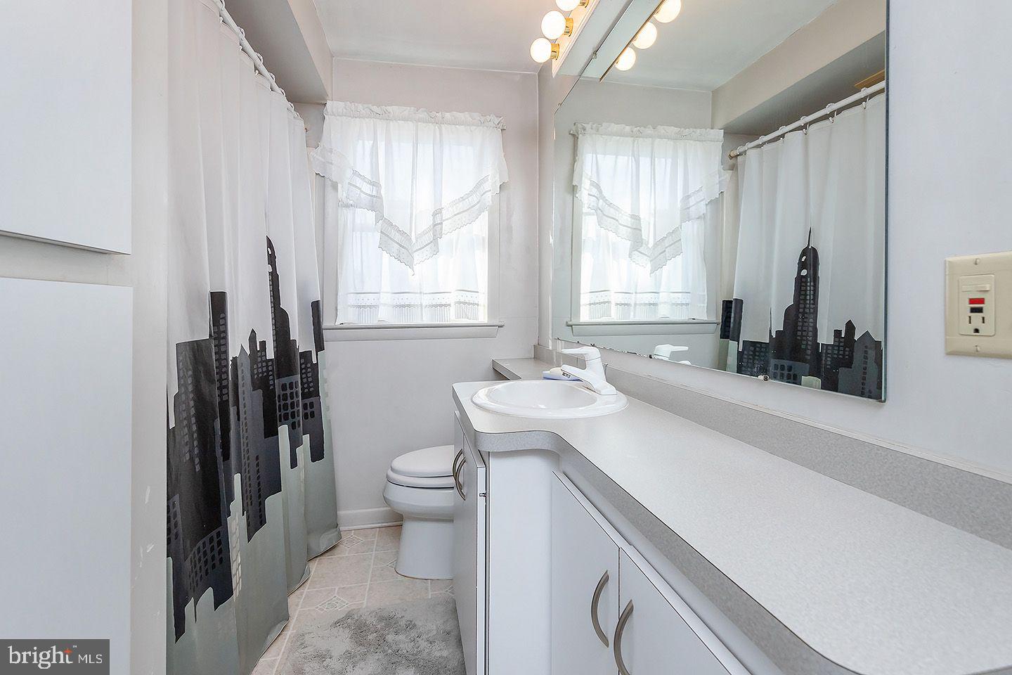 12 Franzen Road Monroeville, NJ 08343 - Photo 25 of 41 Hall Full Bath
