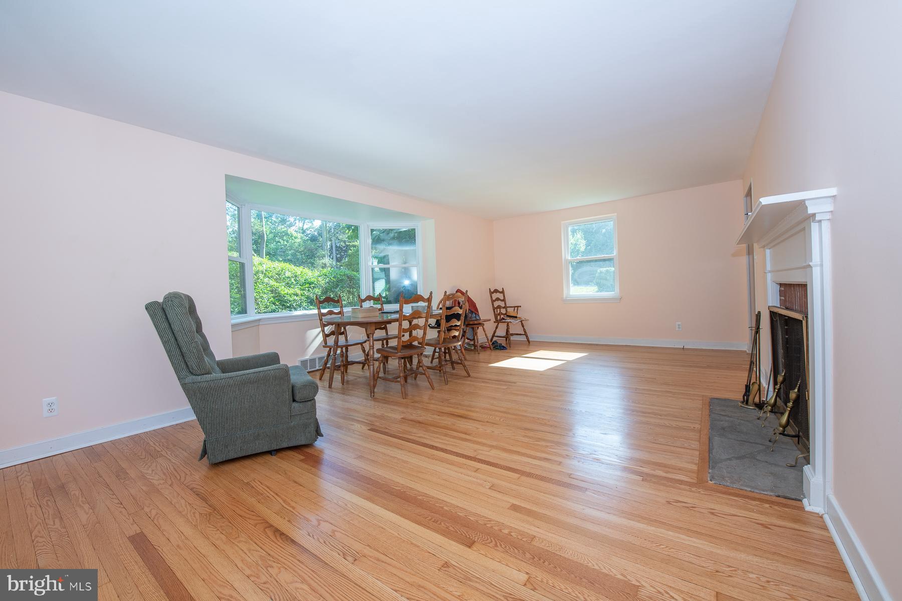 103 Fennerton Road Paoli, PA 19301 - Photo 3 of 24 Living Room