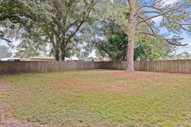 $126,900 | 406 Ann Drive, Rayne, LA 70578