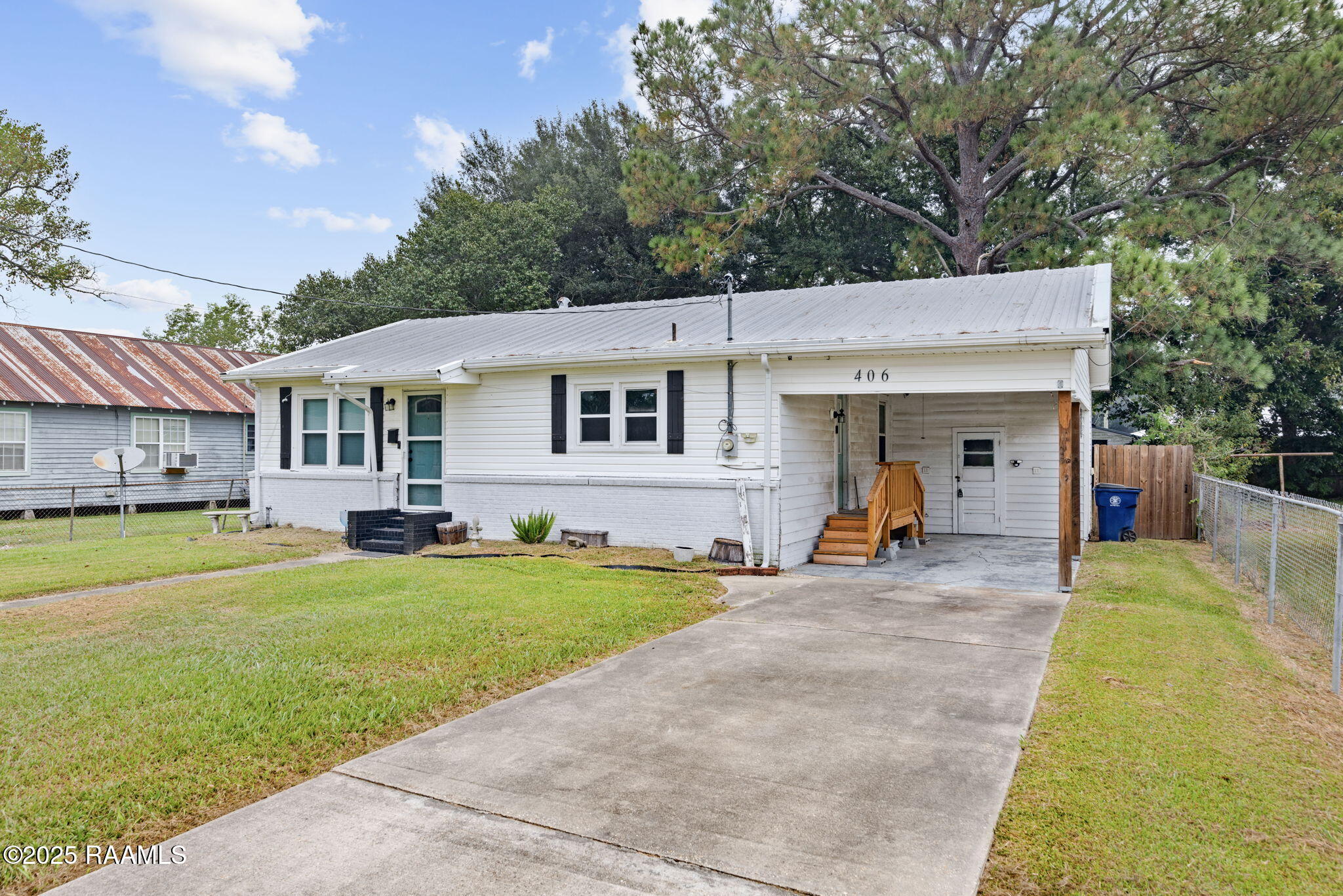 406 Ann Drive Rayne, LA 70578 - Photo 2 of 14 3-web-or-mls-406 Ann Dr-3