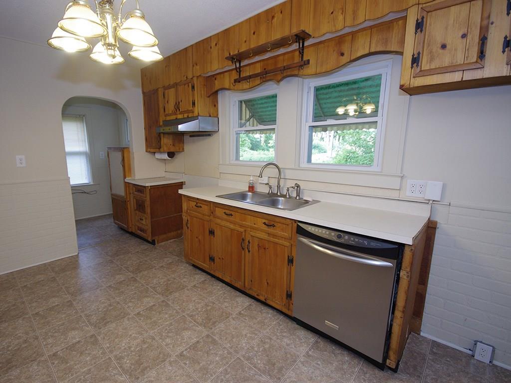 3710 East Thompson Road Indianapolis, IN 46237 - Photo 4 of 24 Gallery Image 4
