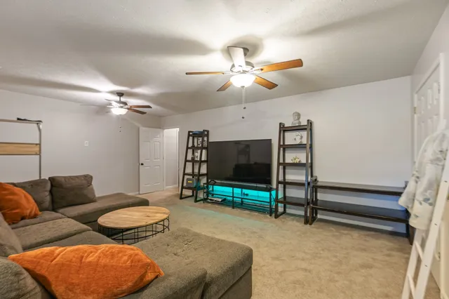 a view of a workspace with furniture