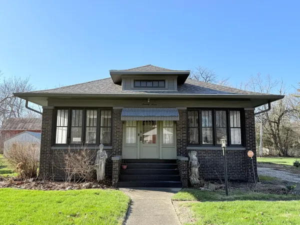 $189,000 | 77 Main Street, Saunemin, IL 61769
