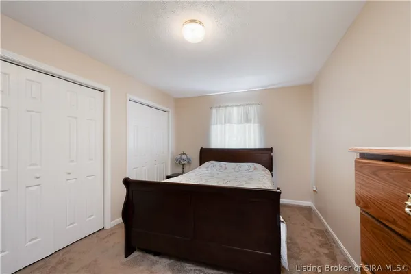 $289,900 | 6010 Needmore Lane Southeast, Elizabeth, IN 47117