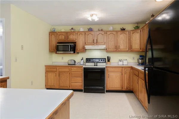 $289,900 | 6010 Needmore Lane Southeast, Elizabeth, IN 47117