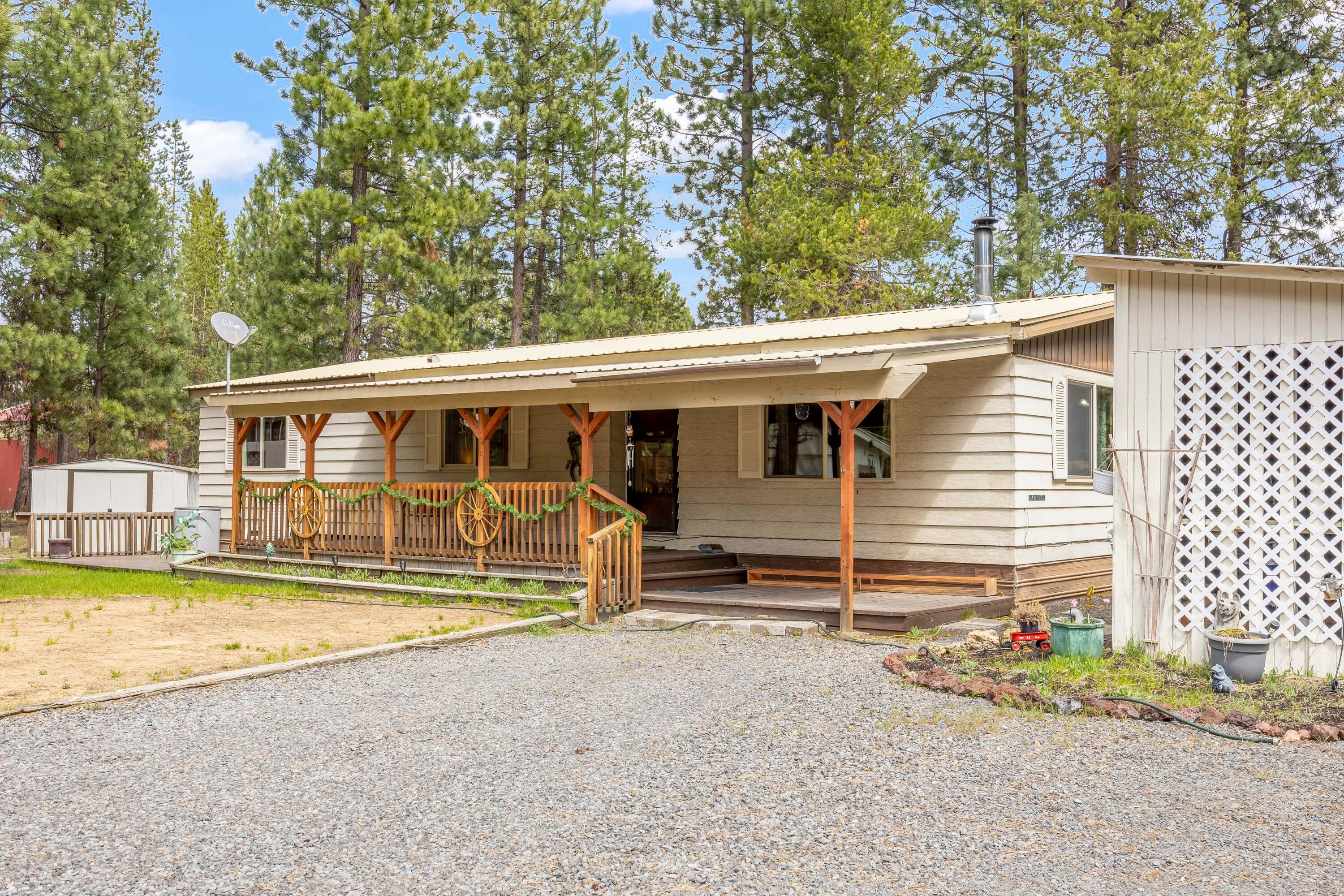52851 Wayside Loop La Pine, OR 97739 - Photo 1 of 31 Wayside-front3