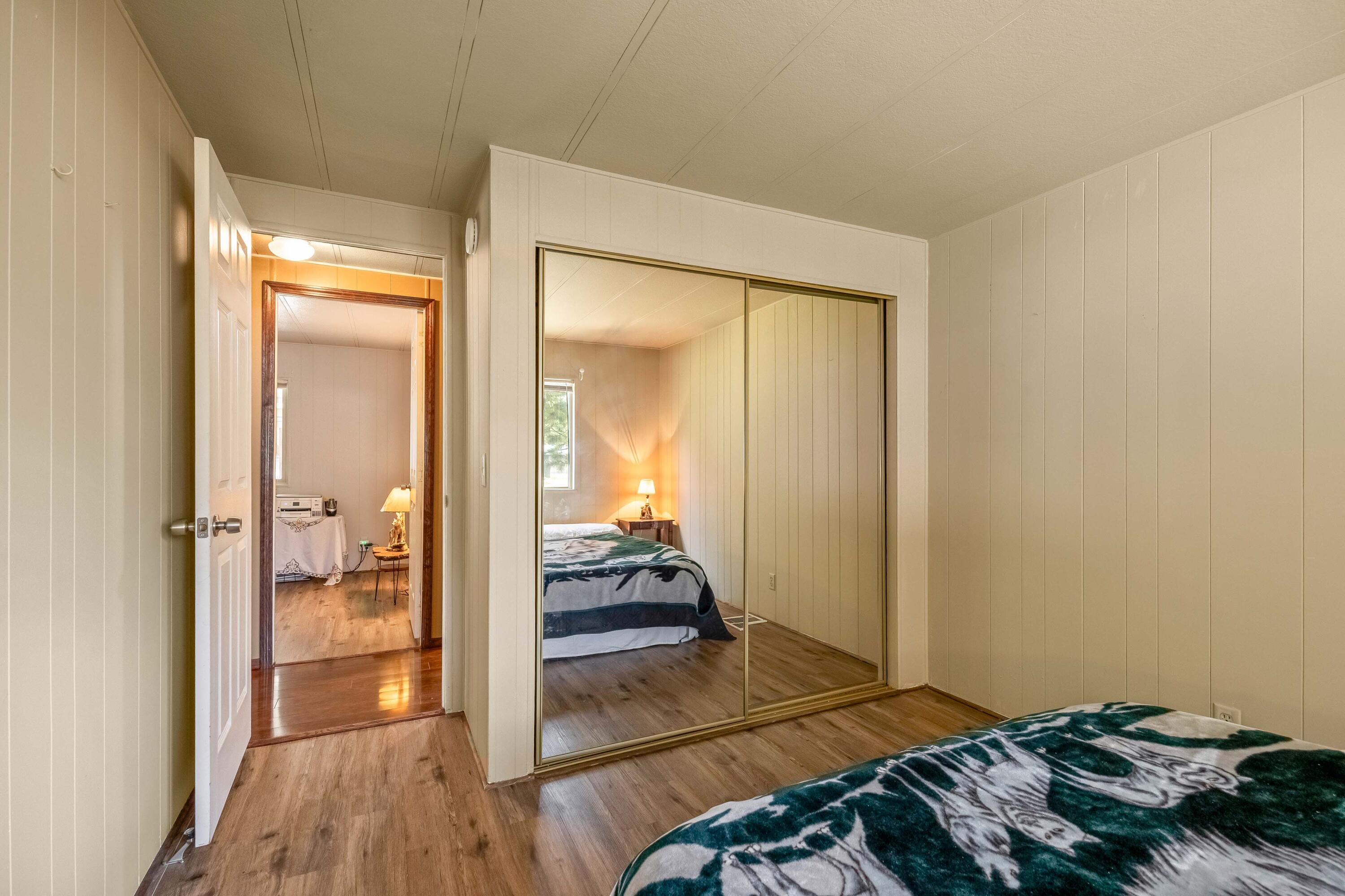 52851 Wayside Loop La Pine, OR 97739 - Photo 15 of 31 GuestRoom1