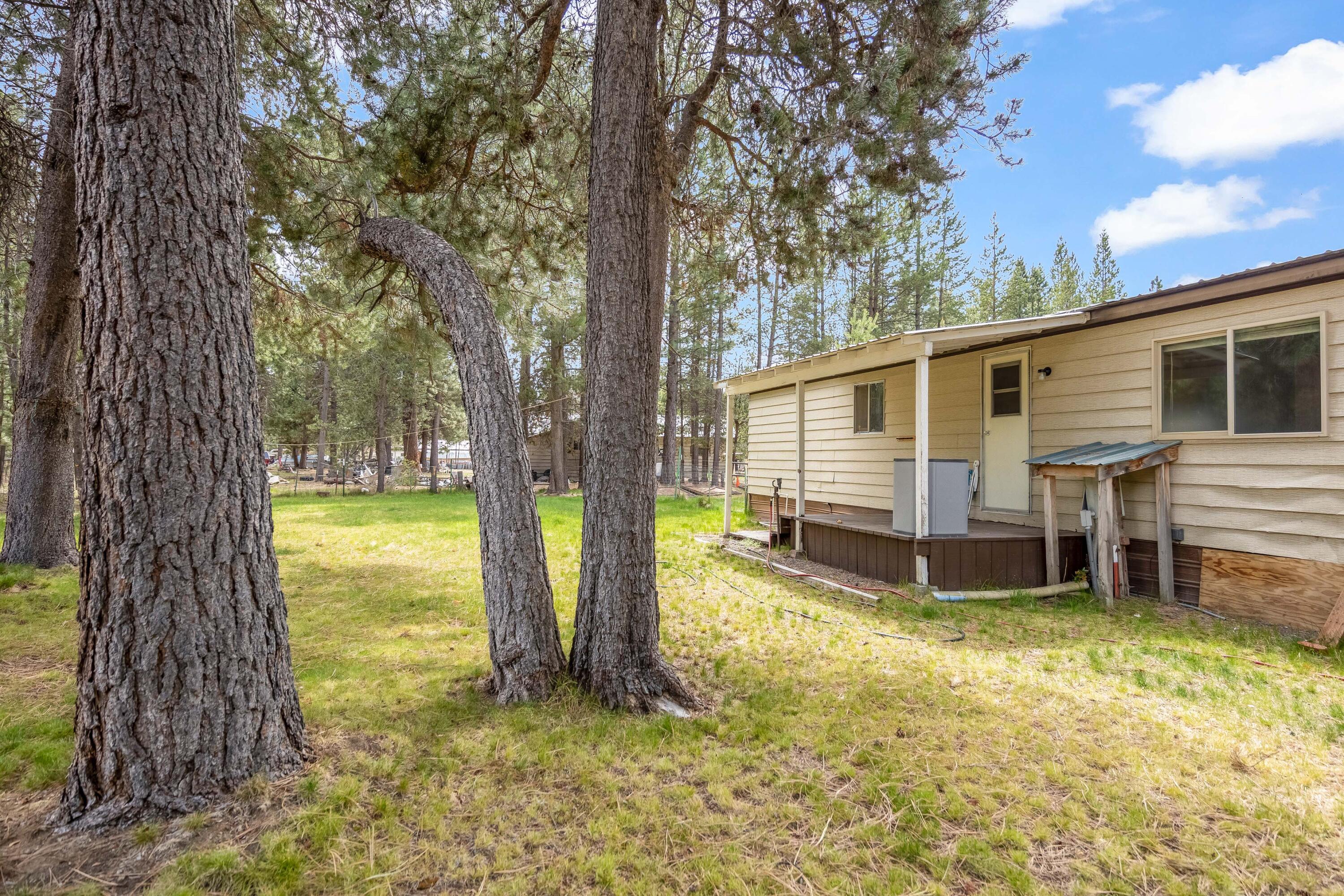 52851 Wayside Loop La Pine, OR 97739 - Photo 20 of 31 BackDeck