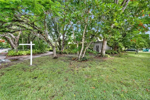 $1,795,000 | 6980 Southwest 104th Street, Pinecrest, FL 33156