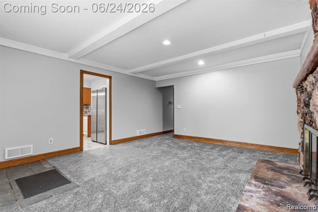 323 North Campbell Road Royal Oak, MI 48067 - Photo 2 of 22