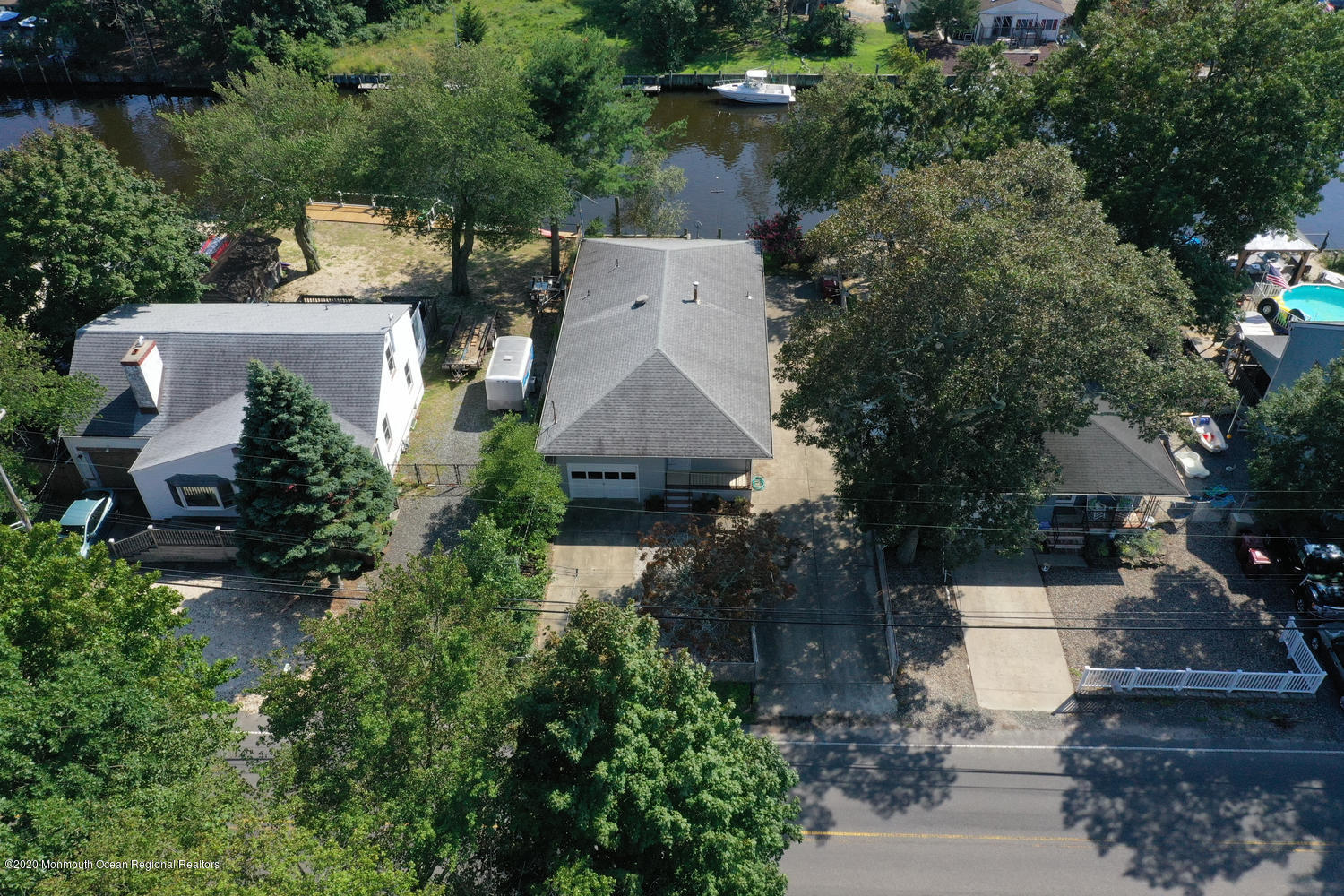 44 Harbor Inn Road Bayville, NJ 08721 - Photo 4 of 30 44 Harbor Inn Rd Berkeley-large-025-026-