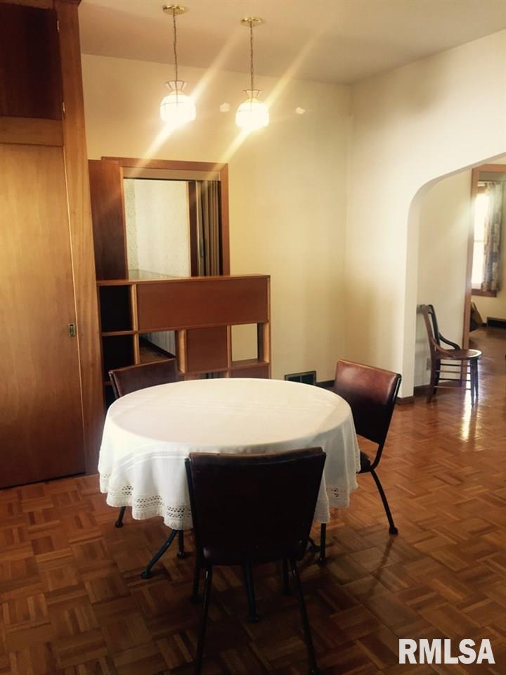 3226 Indian Road Davenport, IA 52802 - Photo 12 of 20 Gallery Image 12