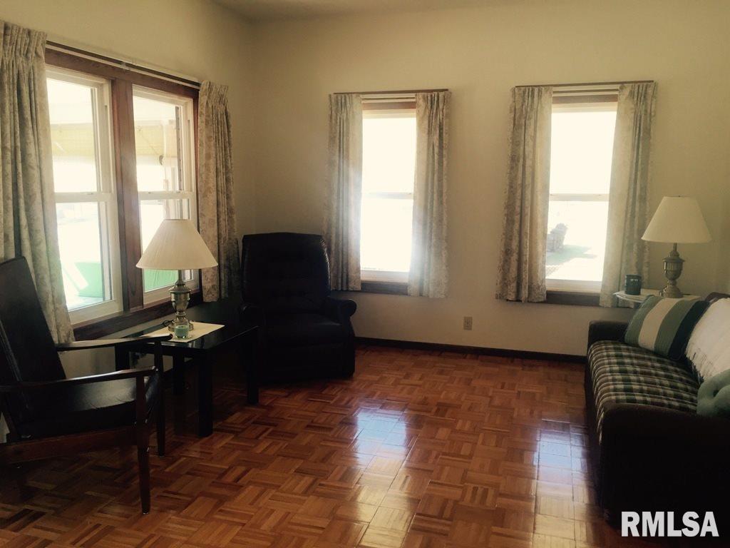3226 Indian Road Davenport, IA 52802 - Photo 5 of 20 Gallery Image 5