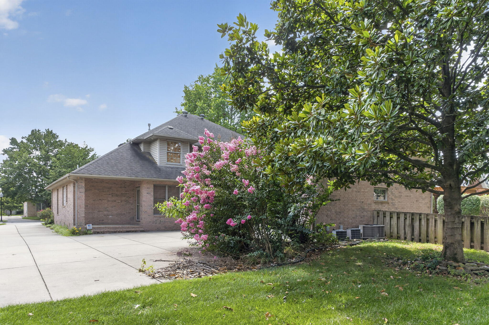2411 West Dearborn Street Springfield, MO 65807 - Photo 53 of 68 9-web-or-mls-DSC09344