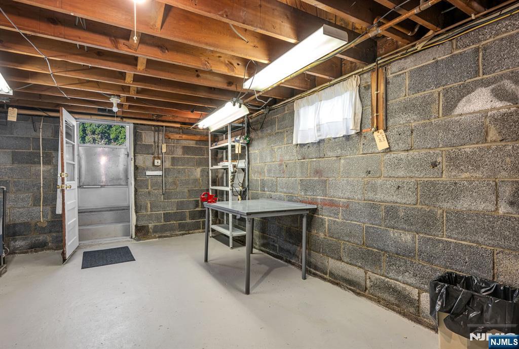 76 Coney Road Little Falls, NJ 07424 - Photo 31 of 37