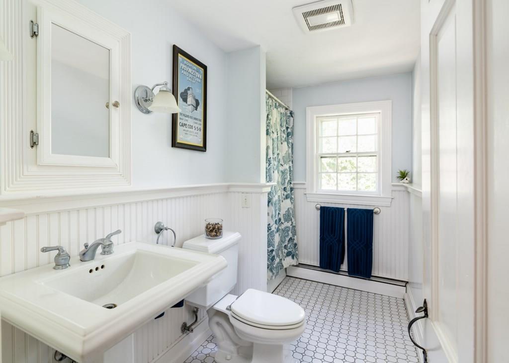 357 Main Street Hingham, MA 02043 - Photo 21 of 30