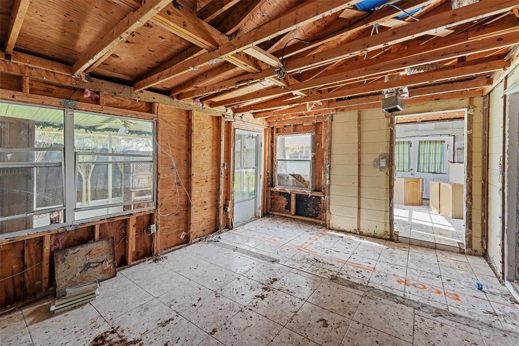1811 2nd Street Indian Rocks Beach, FL 33785 - Photo 18 of 33 Gallery Image 18