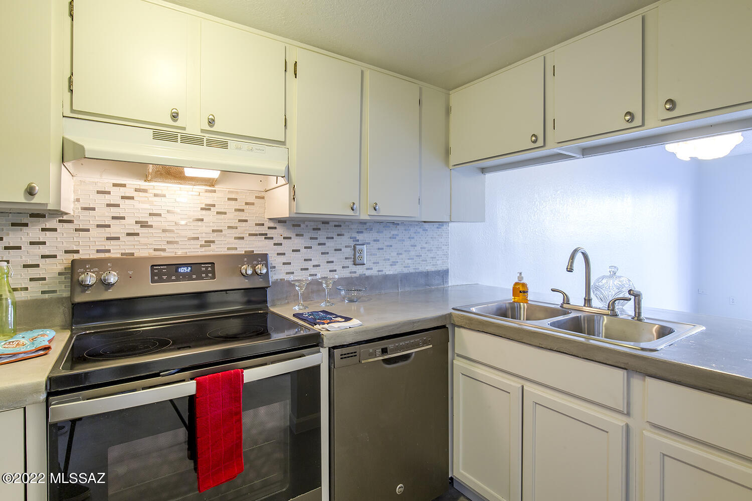 2781 West Anklam Road, Unit F Tucson, AZ 85745 - Photo 14 of 35 Gallery Image 14