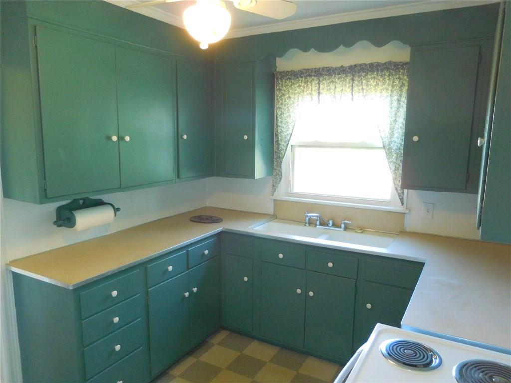 54 Hillview Road Gorham, ME 04038 - Photo 6 of 35 Convenient Kitchen!
